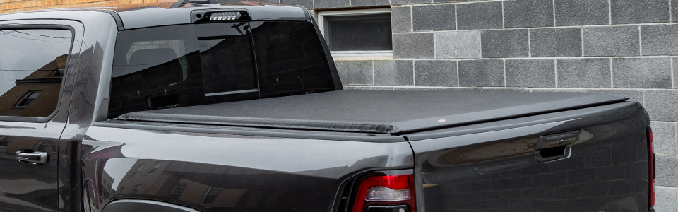 Roll up truck shop bed covers